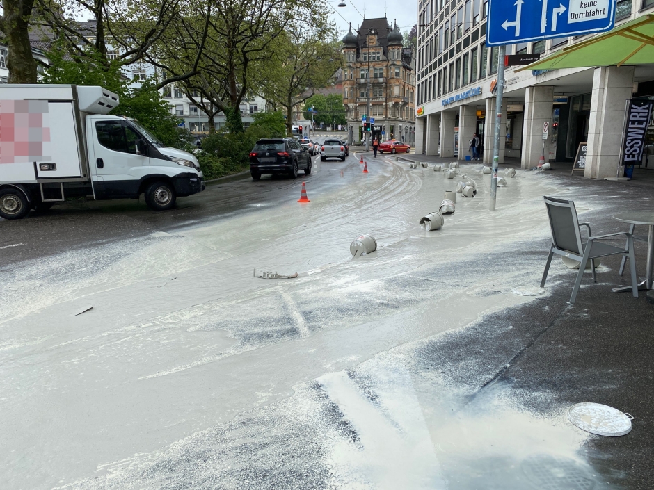 Farbe auf der Strasse